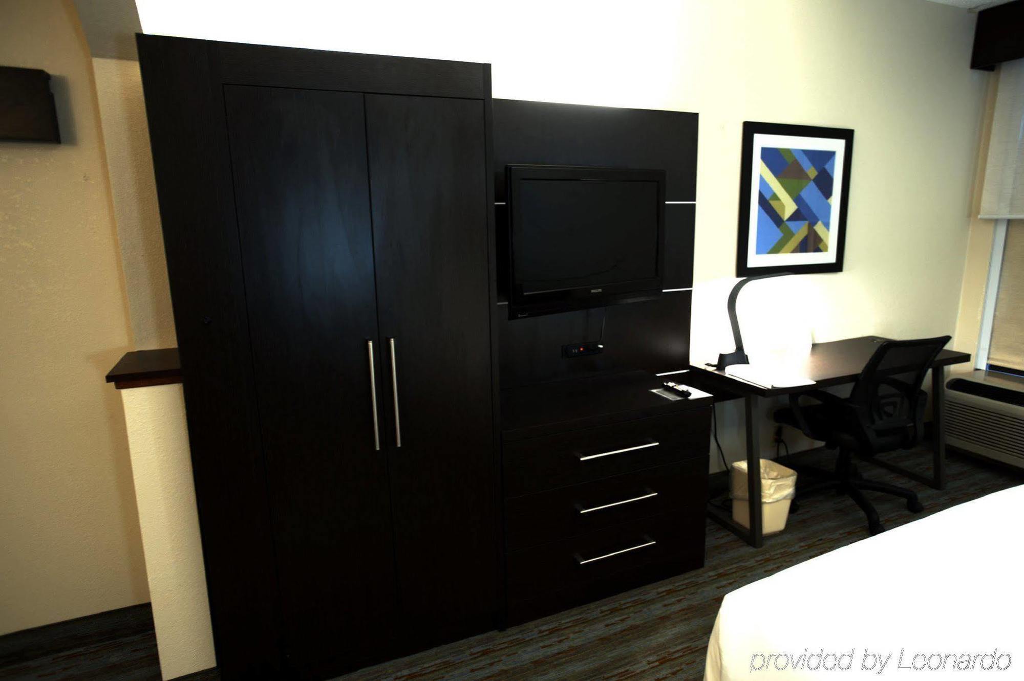 Hotel Express I-85 - Exit 27- Highway 81 By Ihg